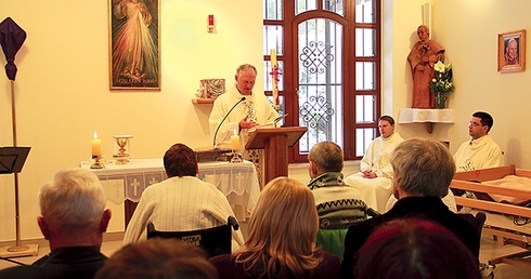  Eucharystii przewodniczył ks. Piotr Krakowiak, krajowy duszpasterz hospicjów 