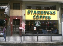 Starbucks: nie wycofujemy poparcia dla homomałżeństw