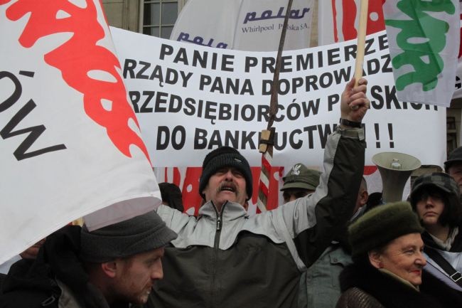 Polacy mają dość