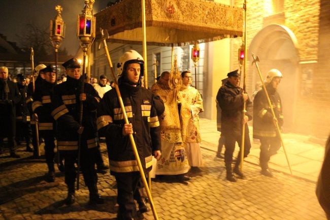 Zmartwychwstał w Wielką Noc