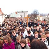 Już wkrótce wały jasnogórskie wypełnią się maturzystami z diecezji płockiej