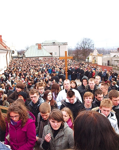 Już wkrótce wały jasnogórskie wypełnią się maturzystami z diecezji płockiej