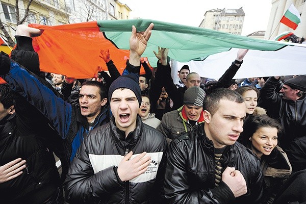 Bułgarzy mają dość wysokich cen energii i braku perspektyw. Około 40 proc. młodych ludzi jest bez pracy.