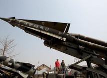 Korea Płn. instaluje rakiety