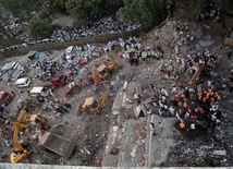 Już 62 ofiary zawalenia się budynku w Bombaju