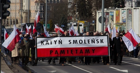 Katyń, Smoleńsk – pamiętamy!