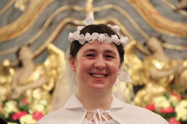 Paulina Kucińska jest teraz  oblubienicą Chrystusa