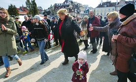 Ewangelizowali młodzi, starsi i dzieci