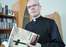 – Tę książkę adresuję do księży, zwłaszcza egzorcystów, oraz do grup modlitwy wstawienniczej, które wspierają egzorcystów  – mówi ks. Sławomir Zalewski