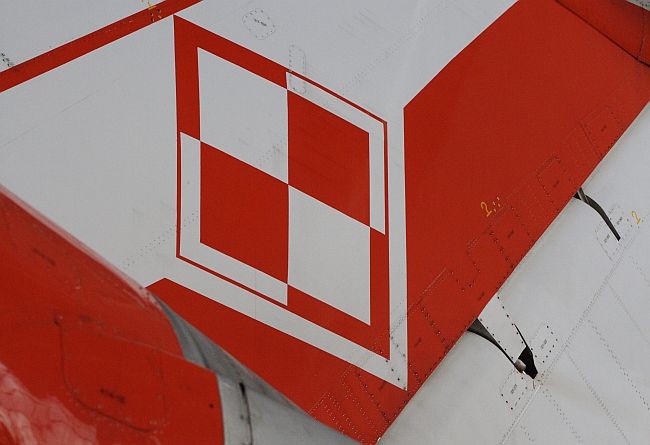 TU-154, numer boczny 101