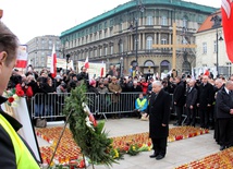 Obchody smoleńskie na Krakowskim Przedmieściu