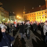 Smoleńska rocznica: pochód tysiąca flag