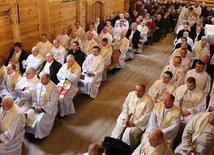 Wielkanocna pielgrzymka kapłanów