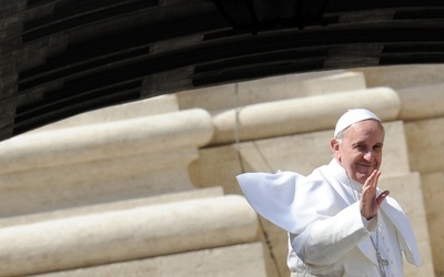 Papież: Słowo Boże przekracza Biblię