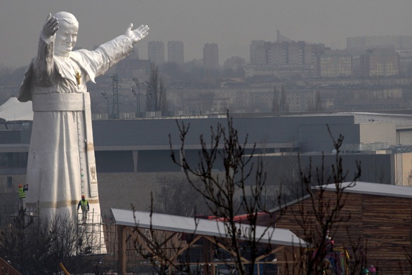 Najwyższa na świecie statua bł. Jana Pawła II