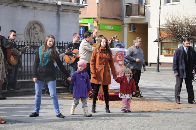 Ewangelizacja na prudnickim Rynku