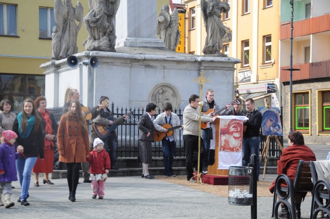 Ewangelizacja na prudnickim Rynku