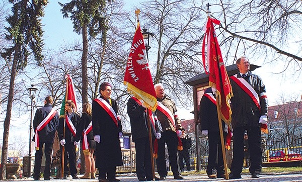 Takie rocznice są okazją do refleksji  nad historią nie tylko Polski,  ale też pojedynczych osób