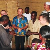 Spotkanie z wiernymi podczas wizyty tarnowskich księży