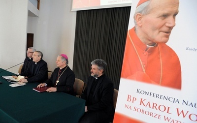 Konferencja wpisała się w obchody 50. rocznicy rozpoczęcia obrad Soboru Watykańskiego II