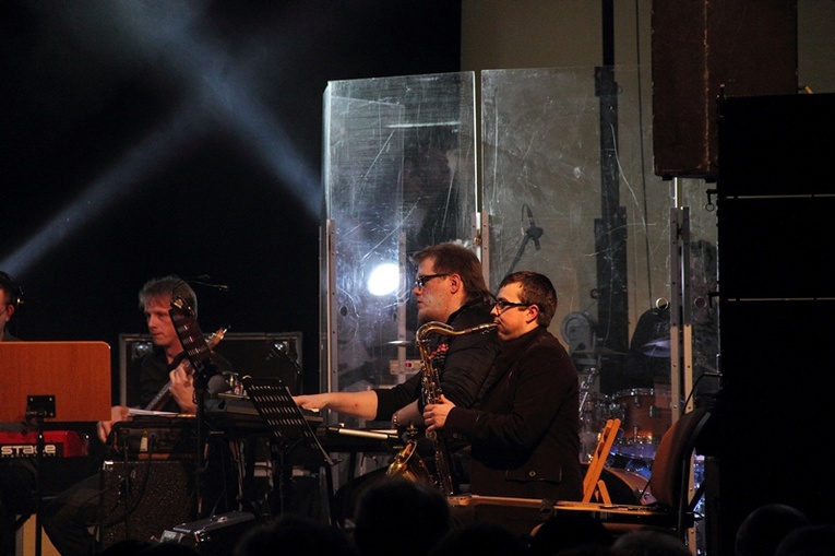 Koncert "God's Property"