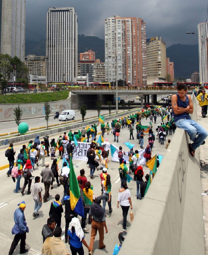 Bogota przeciw terrorystom