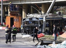 Wypadek trolejbusa: 1 osoba nie żyje, 11 rannych