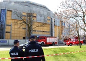 Pożar wybuchł zaledwie 9 dni po uroczystym zawieszeniu wiechy na budynku Teatru