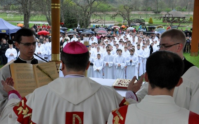 Pielgrzymka białej służby