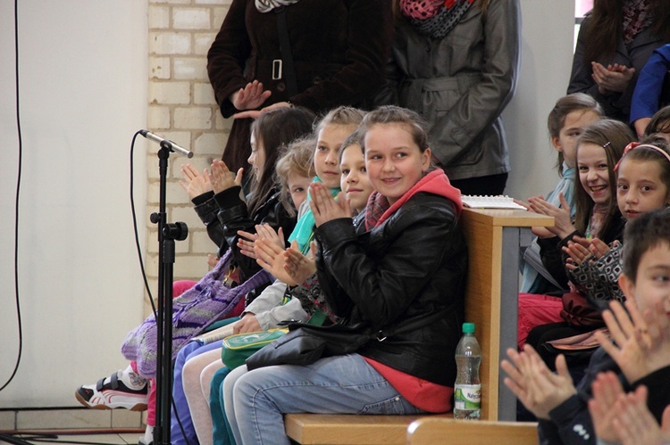 Koła różańcowe w centrum handlowym SCC