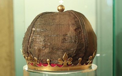  Ta korona prawdopodobnie należała do króla Zygmunta Starego