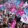 Paryż, 21 kwietnia 2013 r. W demonstracji przeciwników ustawy o „małżeństwach” homoseksualnych uczestniczyło ponad milion Francuzów