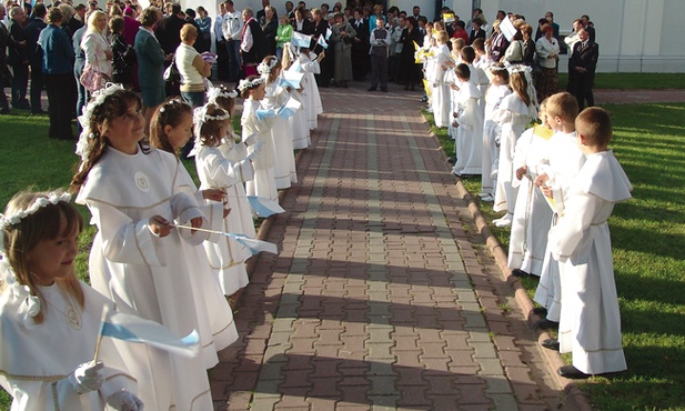Komunia św. to przede wszystkim spotkanie z eucharystycznym Jezusem