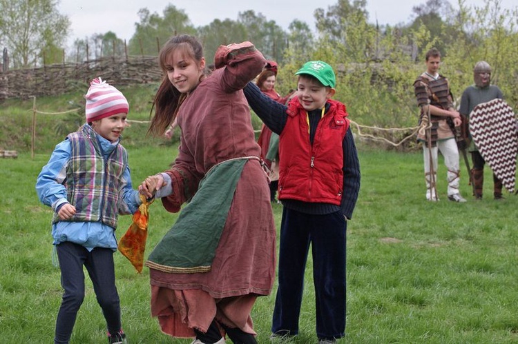 Piknik rodzinny w Słowiańskim Grodzie