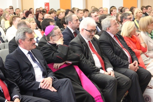 Nowa szkoła w Grębocicach