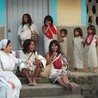 Siostry ze Zgromadzenia Sióstr Misjonarek Maryi Niepokalanej  i św. Katarzyny Sieneńskiej, założonego przez Laurę Montoyę (na zdjęciu u góry) pracują  wśród Indian Kogi  