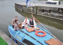  Opole, 30.04. Stowarzyszenie Marin Odrzańskich zorganizowało  Flis Odrzański od Gliwic do portu Uraz za Wrocławiem