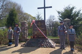 Pomnik  upamiętniający Tomasza Kolbe i jego powstańców został odsłonięty w Rydzewie