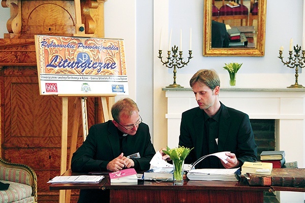  Wykładowcy Rybnowskich Prowincjonaliów Liturgicznych – ks. dr hab. Piotr Wiśniewski i dr Bartosz Izbicki 