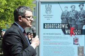  Wojciech Murdzek zachęcał gimnazjalistów do odkrywania bohaterów powojennej walki o wolność Polski