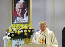  Ks. kan. Andrzej Wysocki prosił papieża Polaka o wstawiennictwo dla swojej parafii