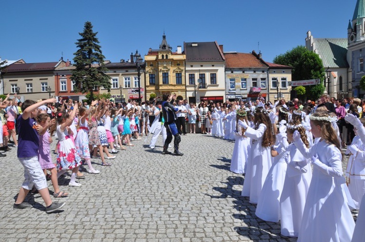 Taniec wielkanocny w Brzesku