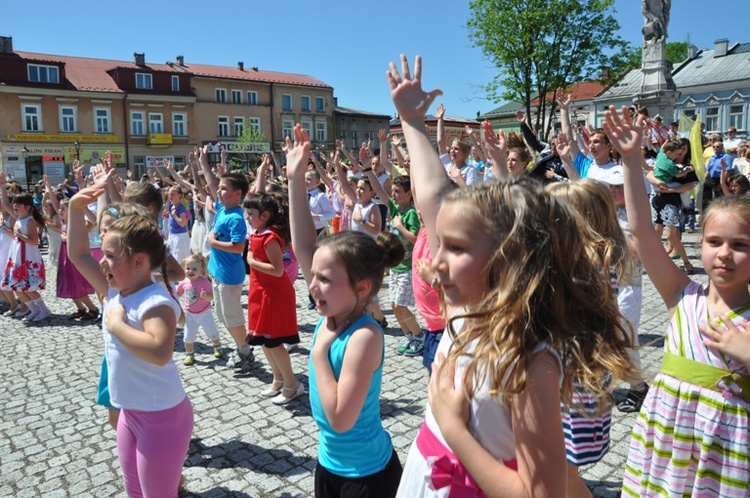 Taniec wielkanocny w Brzesku