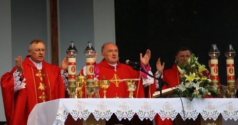 W uroczystościach 500-lecia wzięli udział biskupi naszej diecezji,a Mszy św. przewodniczył kard. Kazimierz Nycz 