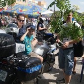 Pokaz żyrardowskiej policji przyciągnął dzieci z rodzicami