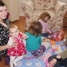Justyna Giłka stara się być kreatywną mamą i zapewnić dzieciom ciekawe dzieciństwo