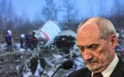 Macierewicz: wystąpienie Laska pełne kłamstw