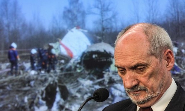 Macierewicz: wystąpienie Laska pełne kłamstw
