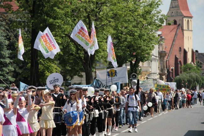 Marsz dla Życia i Rodziny w Koźlu