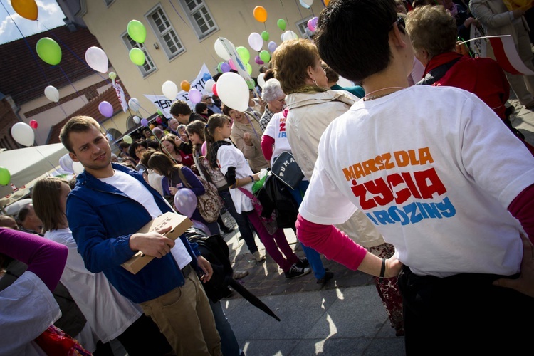 Marsz dla Życia i Rodziny w Olsztynie 2013